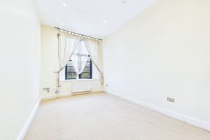 Living room- click for photo gallery